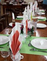 A la salle à manger, la table des jubilaires