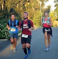 Les coureurs dans les allées du jardin de Rillé
