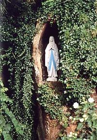 La grotte, dite de Lourdes, à Dinard