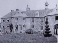 Chaudebœuf : le château au début de l'œuvre