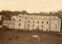 Les 1ers bâtiments de l'Hospice de Louvigné du Désert