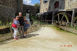 Cascade du château et roues du moulin
