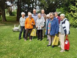 Annick (première à droite) et son groupe