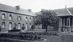 Chaudebœuf : le pavillon des hommes jadis