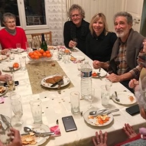 Bonheur simple d'être réunis autour d'une table…