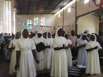 Jeunes sœurs aficaines du Christ Rédempteur