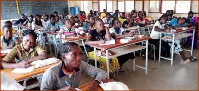 Les jeunes filles lors d'une intervention