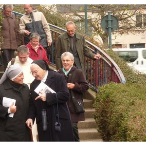 Vers le pot de l'amitié