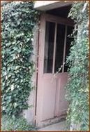 L'entrée de notre cabanon de jardin L'entrée de notre cabanon de jardin