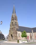 Vue de l'église de Cuguen aujourd'hui