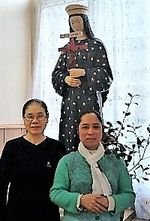 Sœurs Marie et Thérèse, 2 des 3 dernières petites sœurs vietnamiennes, avant leur départ Sœurs Marie et Thérèse, 2 des 3 dernières petites sœurs vietnamiennes, avant leur départ