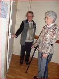 Anne a accéléré son pas pour ouvrir la porte à Gabrielle