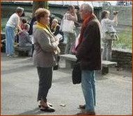 Lourdes, Familles Spirituelles 2013. Sr Marie-Jo avec un membre de notre groupe… Lourdes, Familles Spirituelles 2013. Sr Marie-Jo avec un membre de notre groupe…