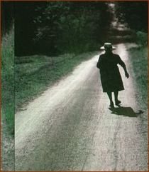 Grand-mère nous a quittés Grand-mère nous a quittés