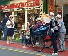 Au service des personnes malades, fragiles, âgées Au service des personnes malades, fragiles, âgées