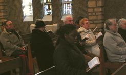 La Garenne-Colombes, église St André-Ste Hélène : célébration dominicale