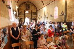 Célébration de la messe à St Sulpice-la-Forêt Célébration de la messe à St Sulpice-la-Forêt