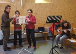 Les musiciens en répétition Les musiciens en répétition