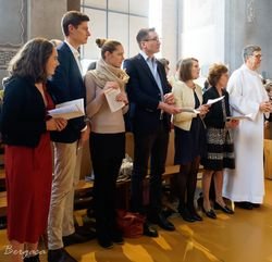 La famille de François, au début de l'ordination diaconale, dans la cathédrale de Nanterre La famille de François, au début de l'ordination diaconale, dans la cathédrale de Nanterre
