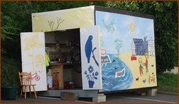 Ce bungalow est devenu leur atelier de recyclage de vélos Ce bungalow est devenu leur atelier de recyclage de vélos