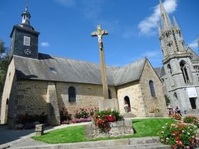 Eglise paroissiale de Pontmain Eglise paroissiale de Pontmain