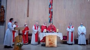 Cérémonie à la chapelle Saint Daniel à Asnières