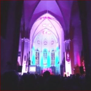 Une vue de l'église de Chavagne