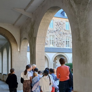 Visite du cloitre de Rillé avec Sr. Marie-France