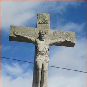 Croix de granit érigée en 1965