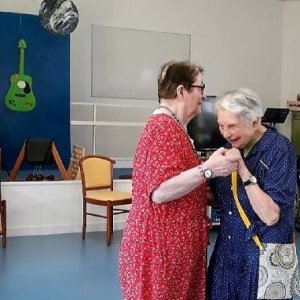 Sœur Anna : super, on danse à plus de 100 ans !