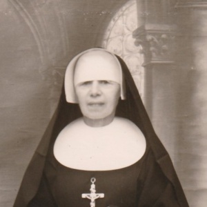 Sr A. Belair en habit religieux