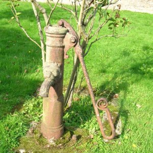 La pompe du jardin