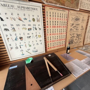 Affiches et matériels de classe