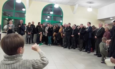 Les premiers rangs des nombreux participants, pendant les prises de parole Les premiers rangs des nombreux participants, pendant les prises de parole